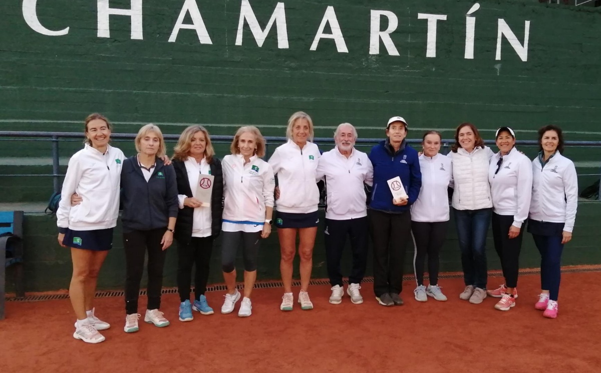 El equipo femenino CCVM se ha proclamado campeón de Madrid +55 de tenis. Foto: CT Chamartín