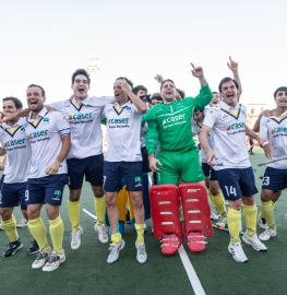 Los jugadores del Club celebran un triunfo. Foto: Miguel Ángel Ros / CCVM
