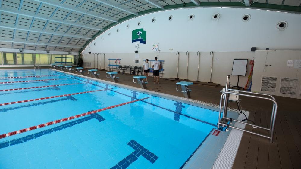 Piscina cubierta del Club de Campo Villa de Madrid.