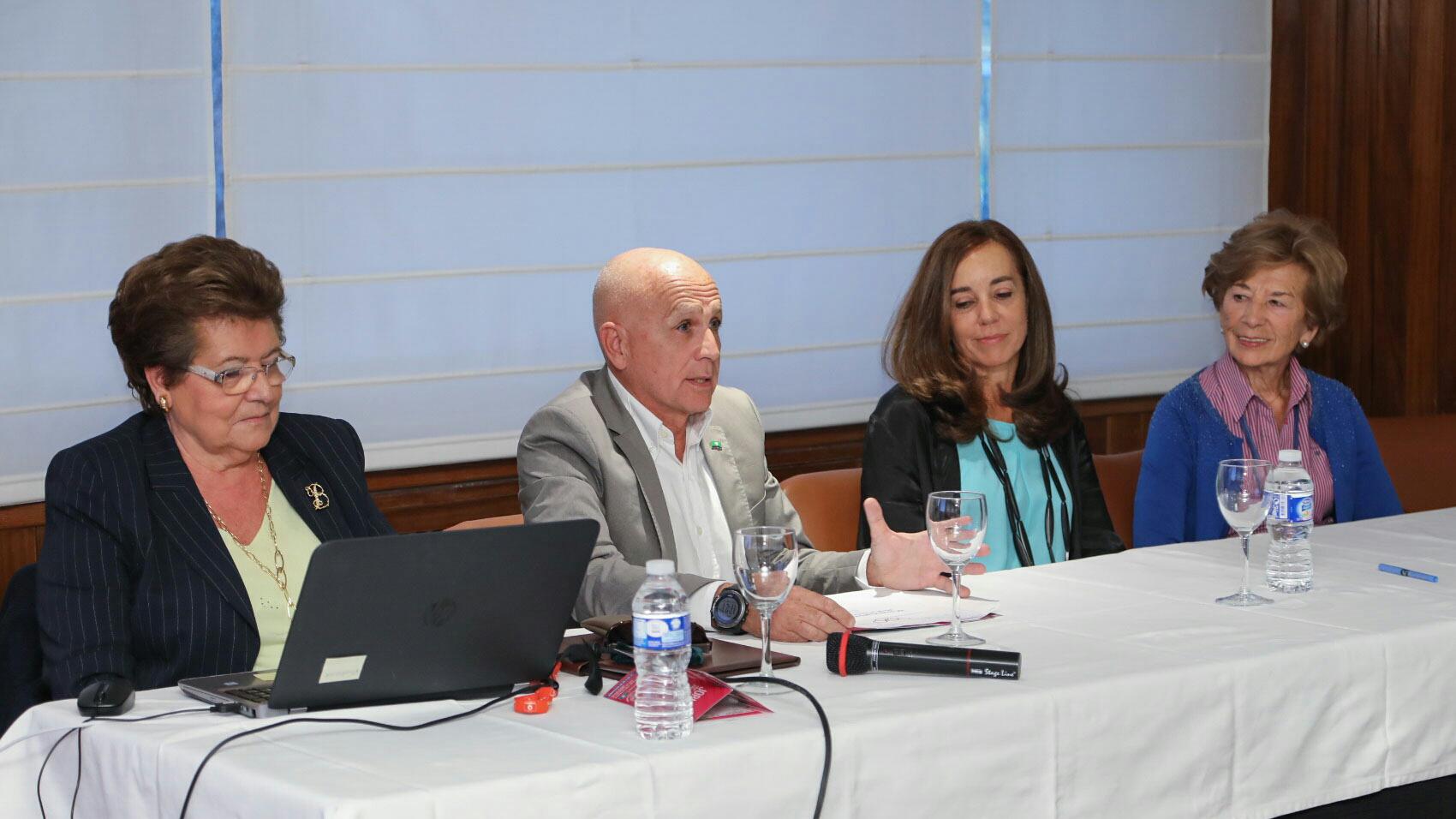 Benilde Vázquez, Joaquín Ballesteros, Mercedes Coghen y Élida Alfaro. Foto: Miguel Ros