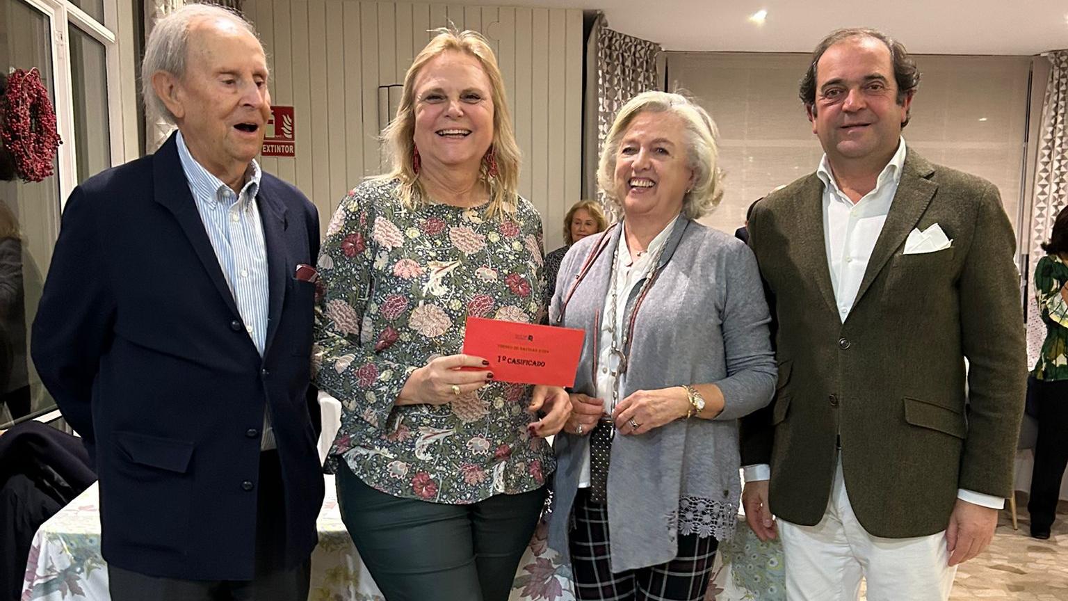 Entrega de premios del Torneo de Navidad de Bridge CCVM.