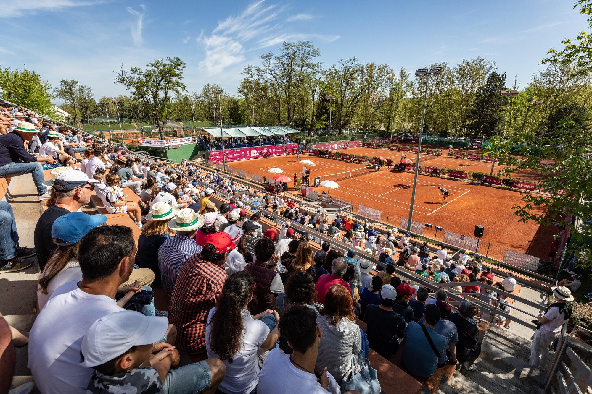 La grada llena, en el Open Comunidad de Madrid 2024. Foto: Miguel Ángel Ros / CCVM