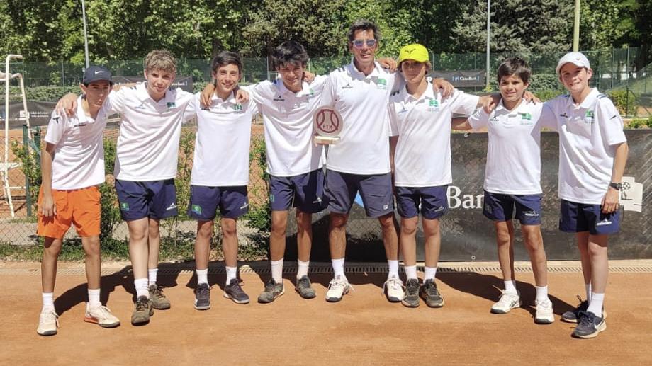 Equipo CCVM campeón de Madrid infantil masculino de 2ª categoría.