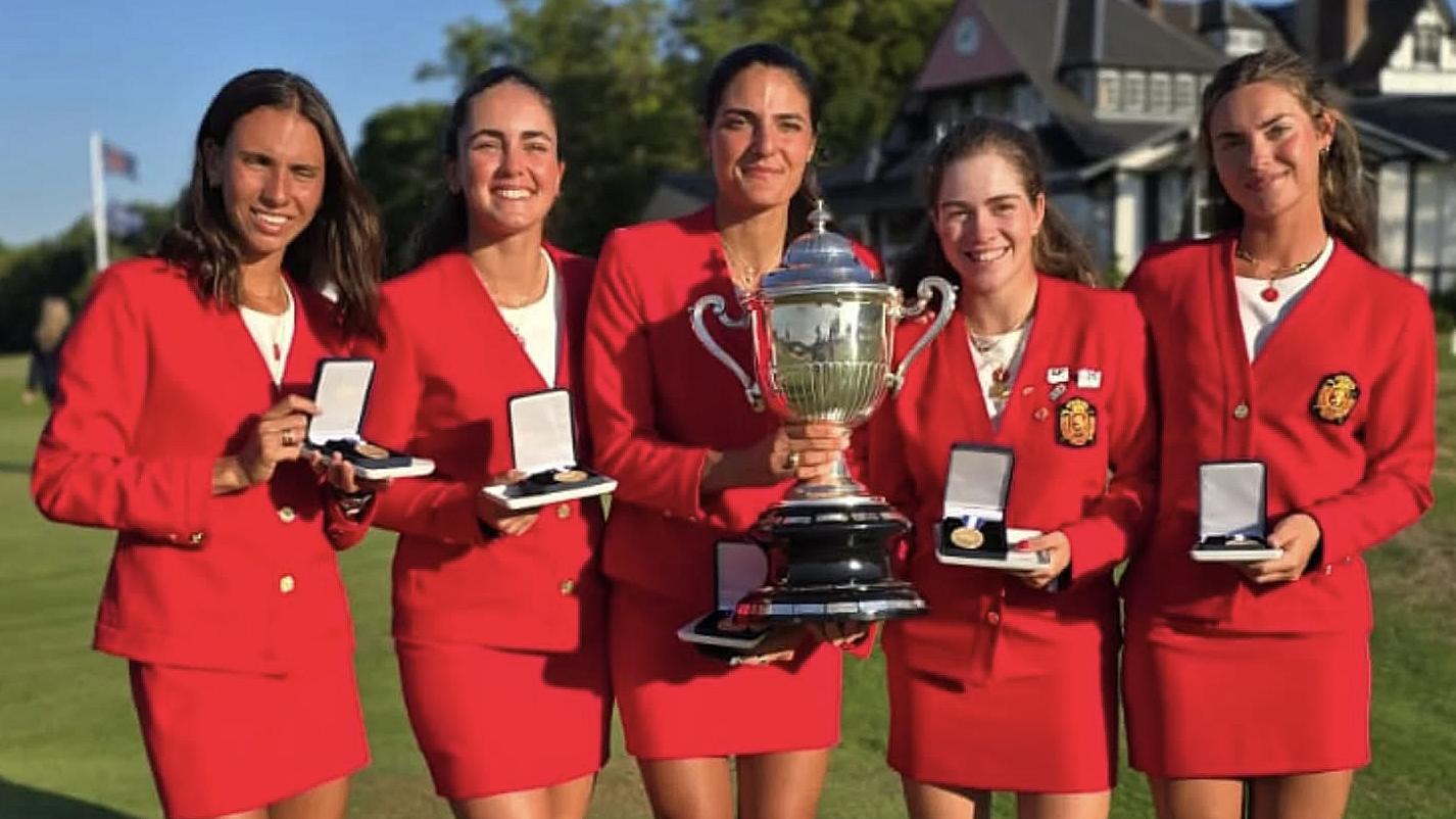 El equipo español de golf, con Cayetana Fernández Garcia-Poggio (1ª izda.).