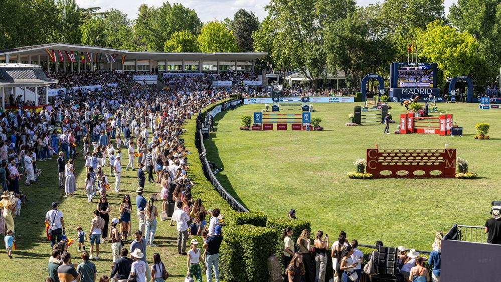 Público disfrutando del 114º CSI Madrid 2025 en la Pista Verde. Foto: Miguel Ángel Ros / RCCVM