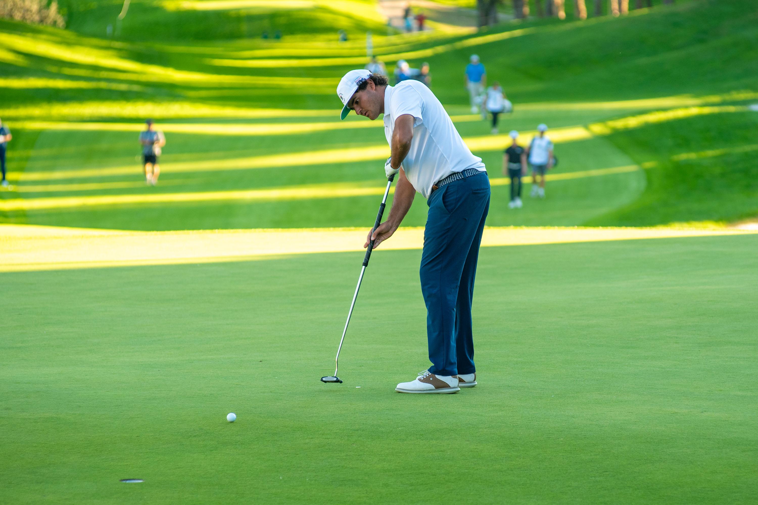 Putt de Eugenio Chacarra en el hoyo 18. Foto: David Yebra Valdés / RCCVM