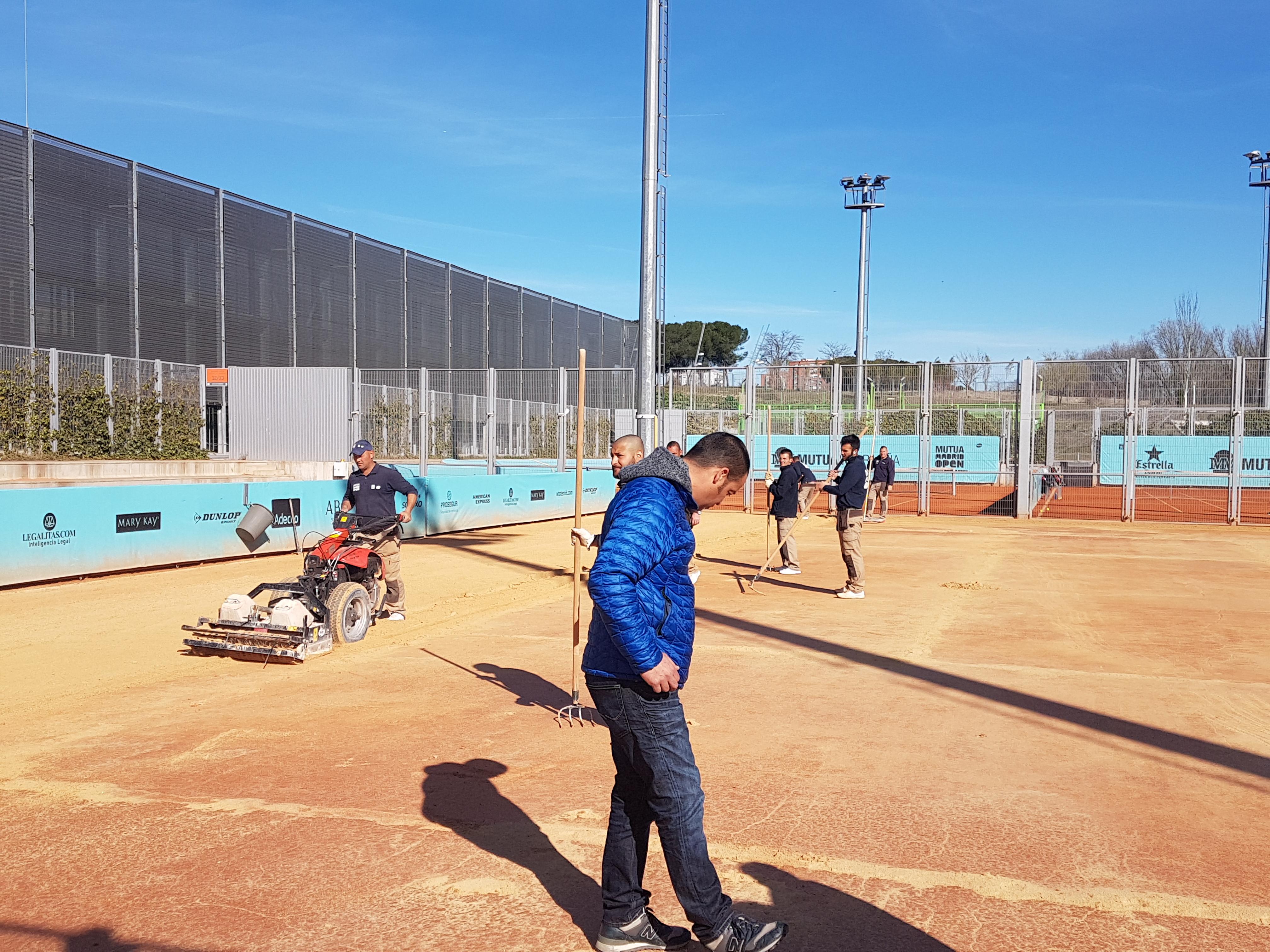 Visita a la Caja Mágica del personal de mantenimiento de tenis