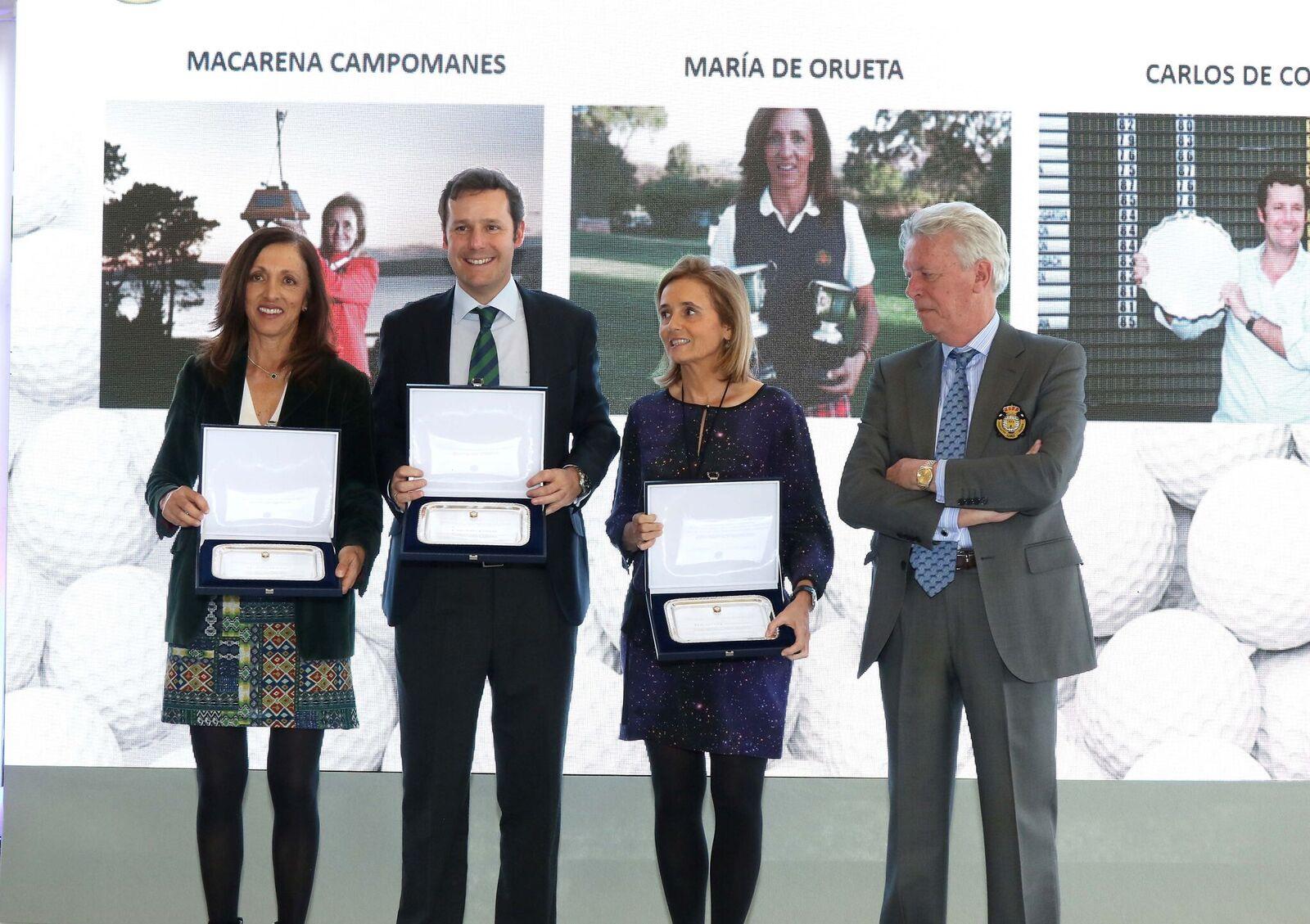 María de Orueta, la primera a la izquierda, junto a Carlos de Corral, Macarena Campomanes e Ignacio Guerras. Foto: Fernando Herranz