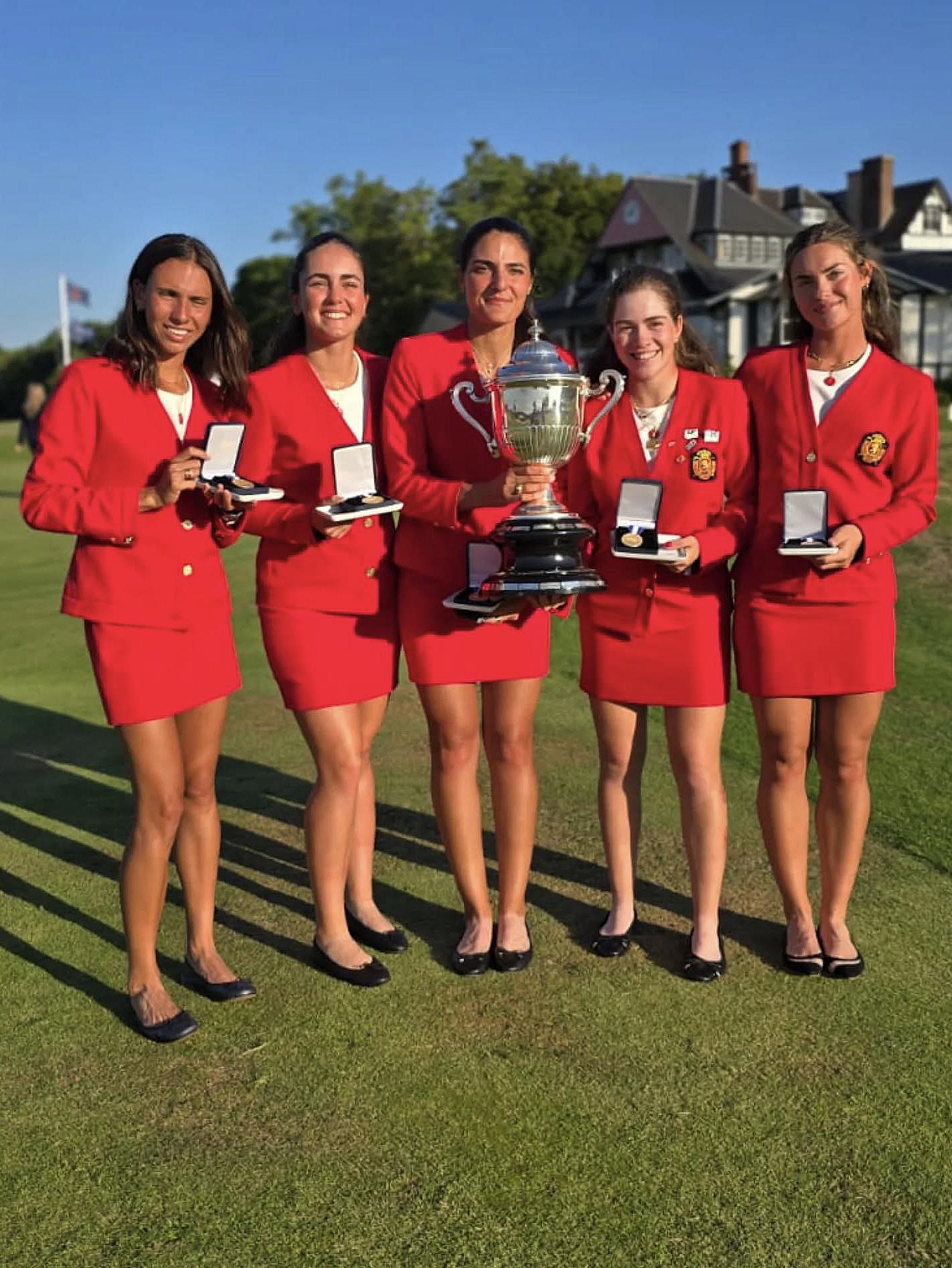 El equipo español de golf, con Cayetana Fernández Garcia-Poggio (1ª izda.).