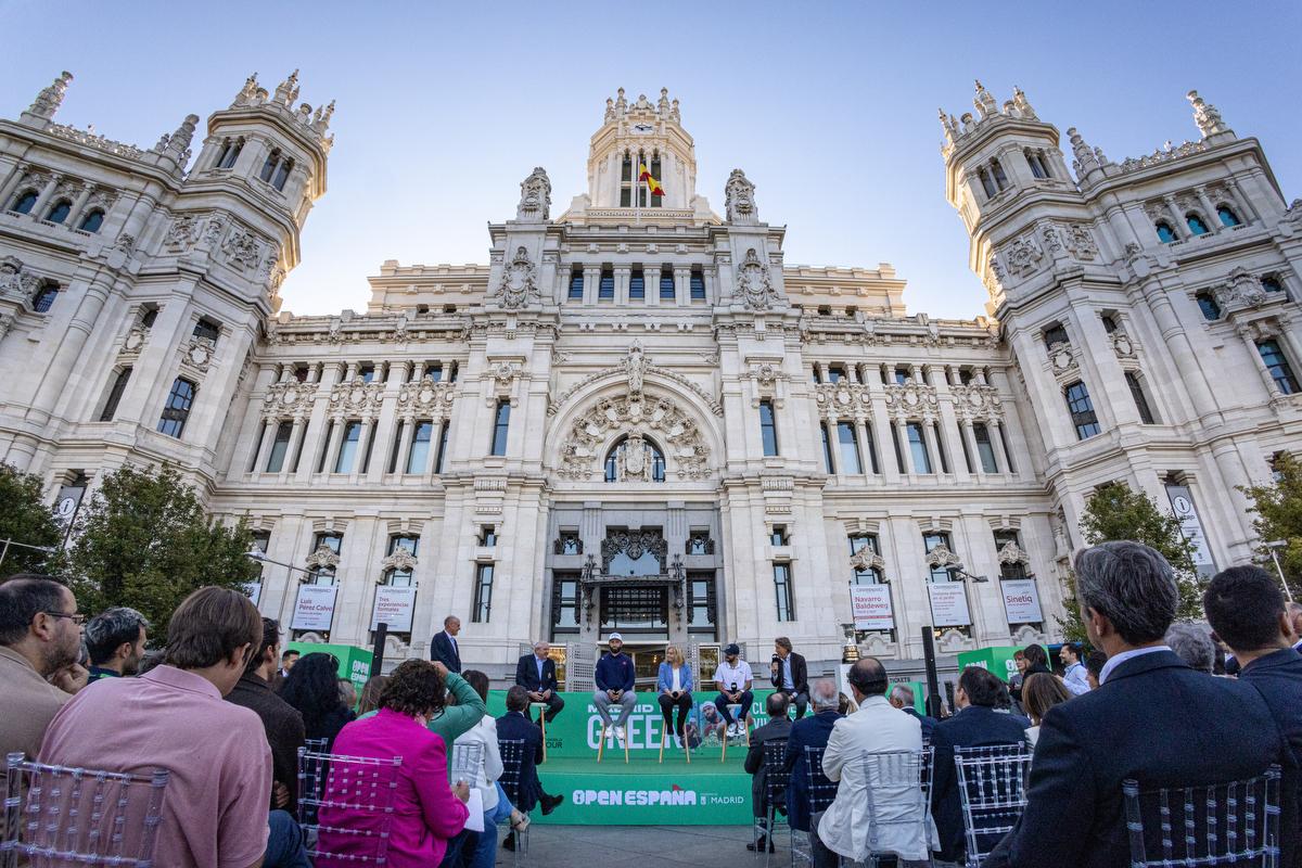 El Palacio de Cibeles, sede del Ayuntamiento de Madrid, ha sido el escenario de la presentación oficial del Open de España presented by Madrid 2025.