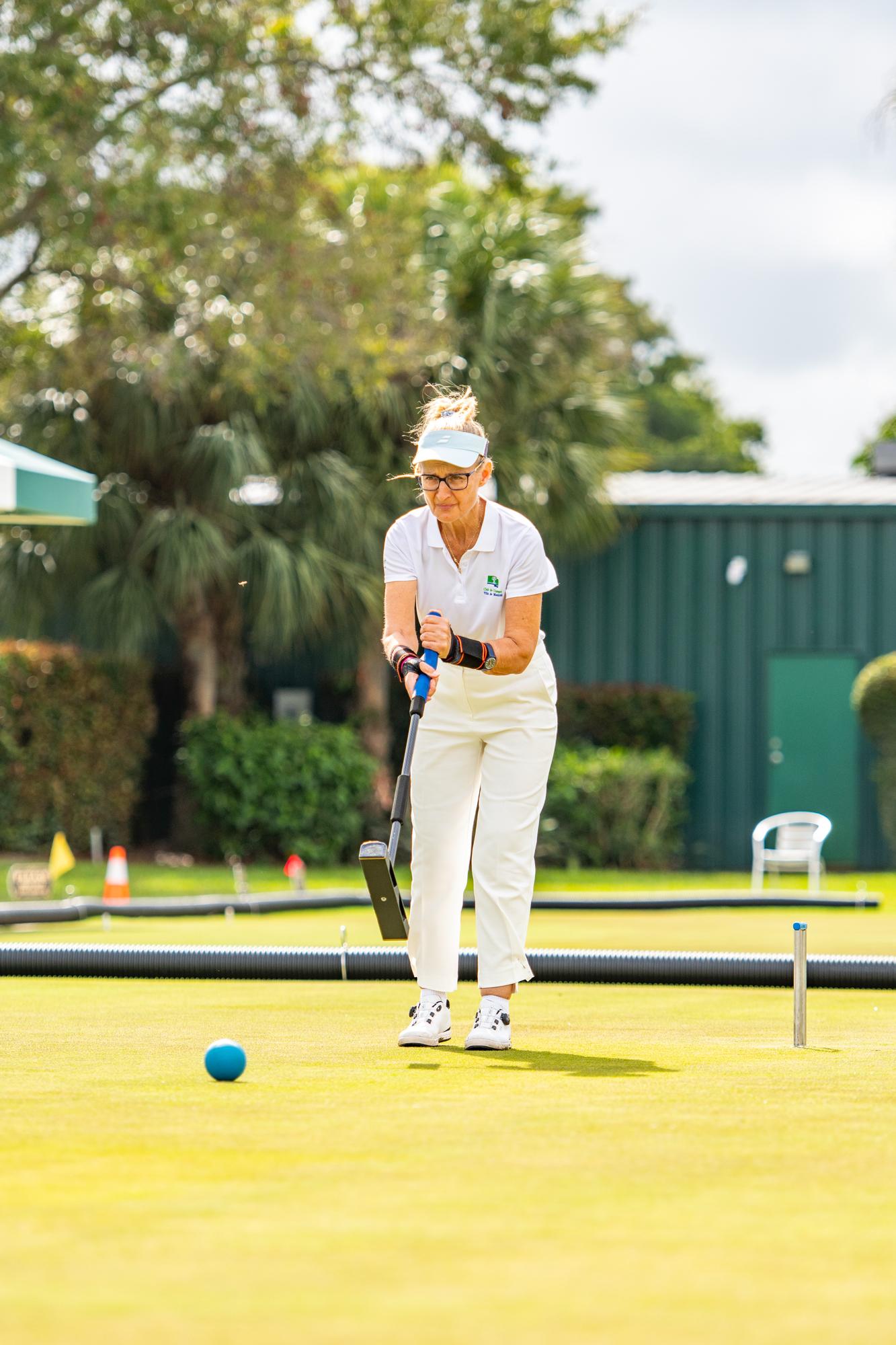 Ana Sánchez de Granda ejecuta un golpe durante el Open USA. Foto: Andy Schendel
