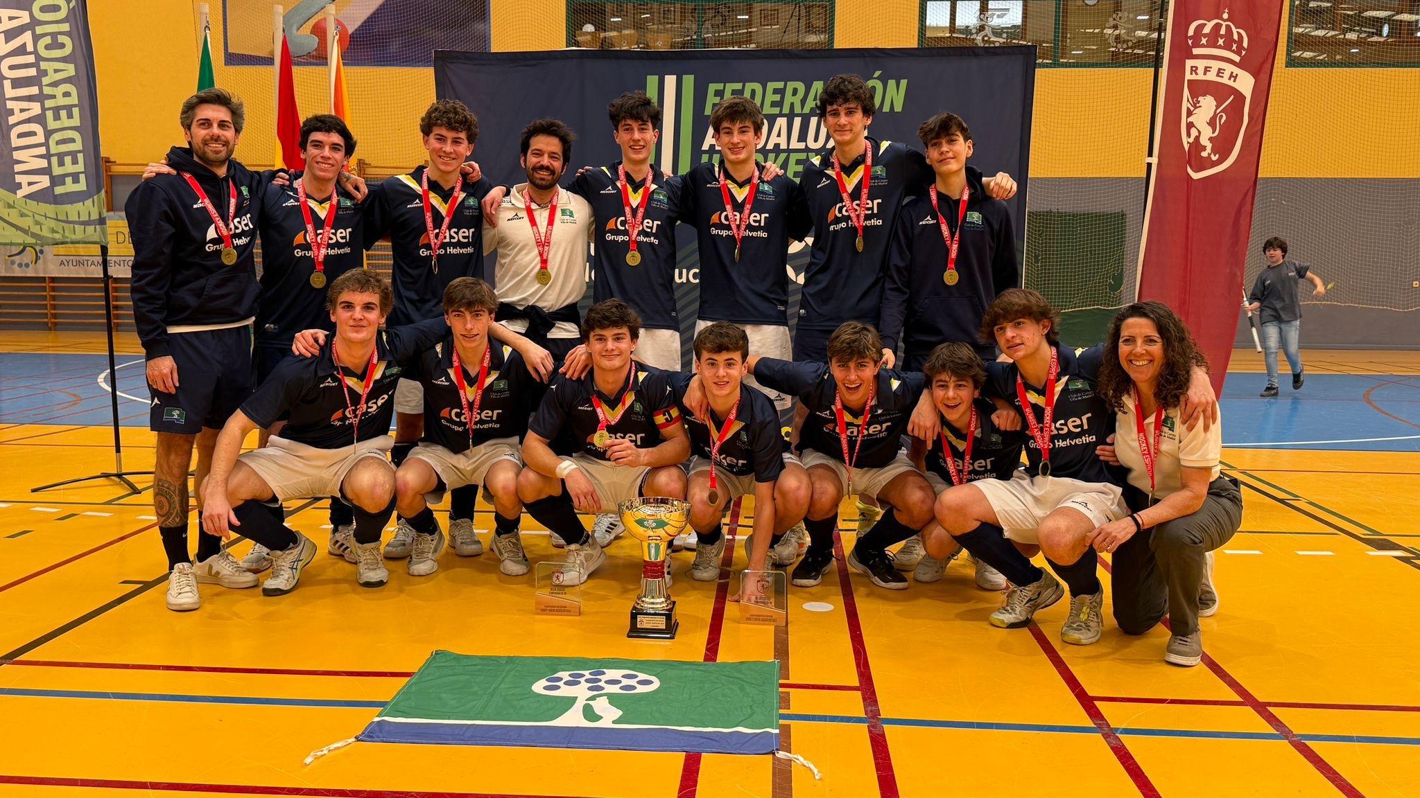 Equipo RCCVM juvenil, campeón de España de hockey sala.