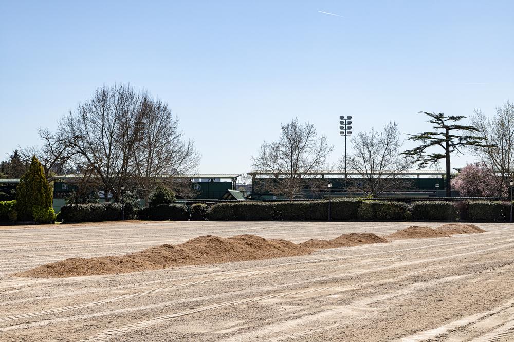Materiales utilizados en las obras del parking de hockey.