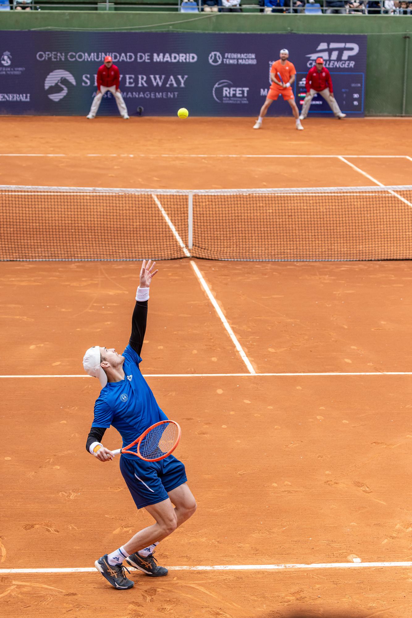 Saque del campeón,  Zsombor Piros.