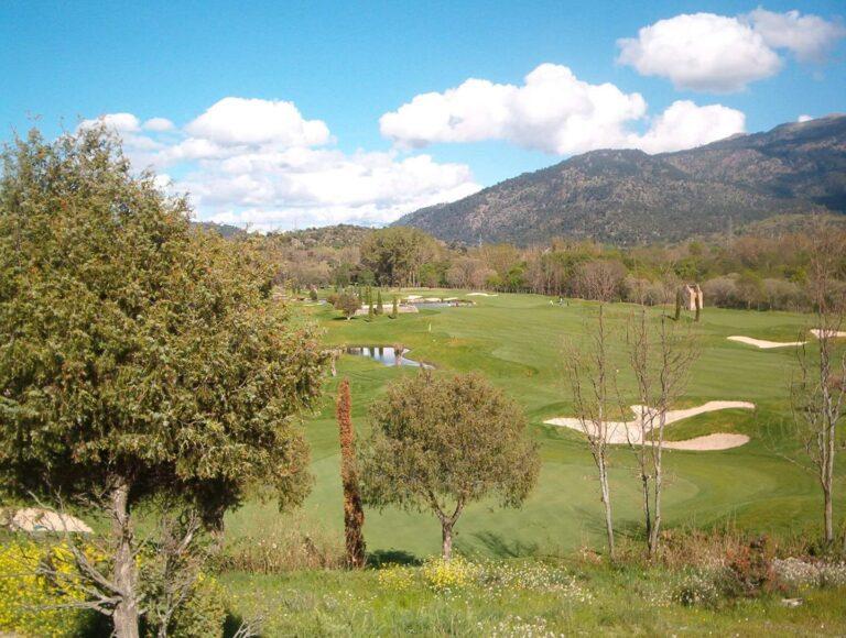 Imagen general del Club Campo Golf Navaluenga.