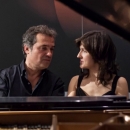 El Dúo Madom está formado por los pianistas Isabel Dombriz y Pedro Mariné.