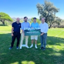 Juan Salama (segundo por la derecha), ganador del wild card para el Open de España de golf.