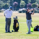Jugadores en el campo de golf del Club. Foto: Miguel Ros