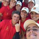 El equipo femenino de España celebra el segundo puesto en el Europeo Absoluto de golf.